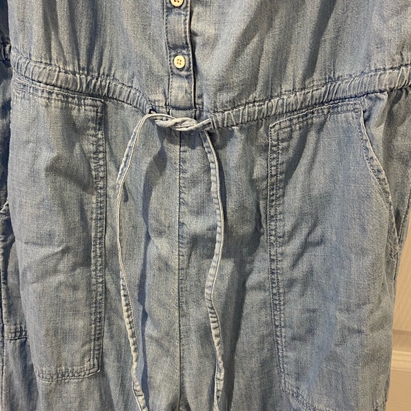 Old navy denim jumpsuit - Picture 4 of 5